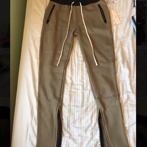 Fear of god sweatpants NWT